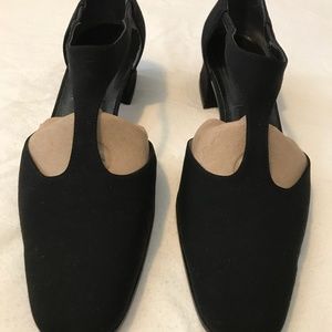Black cloth low heel T-strap dress shoes
